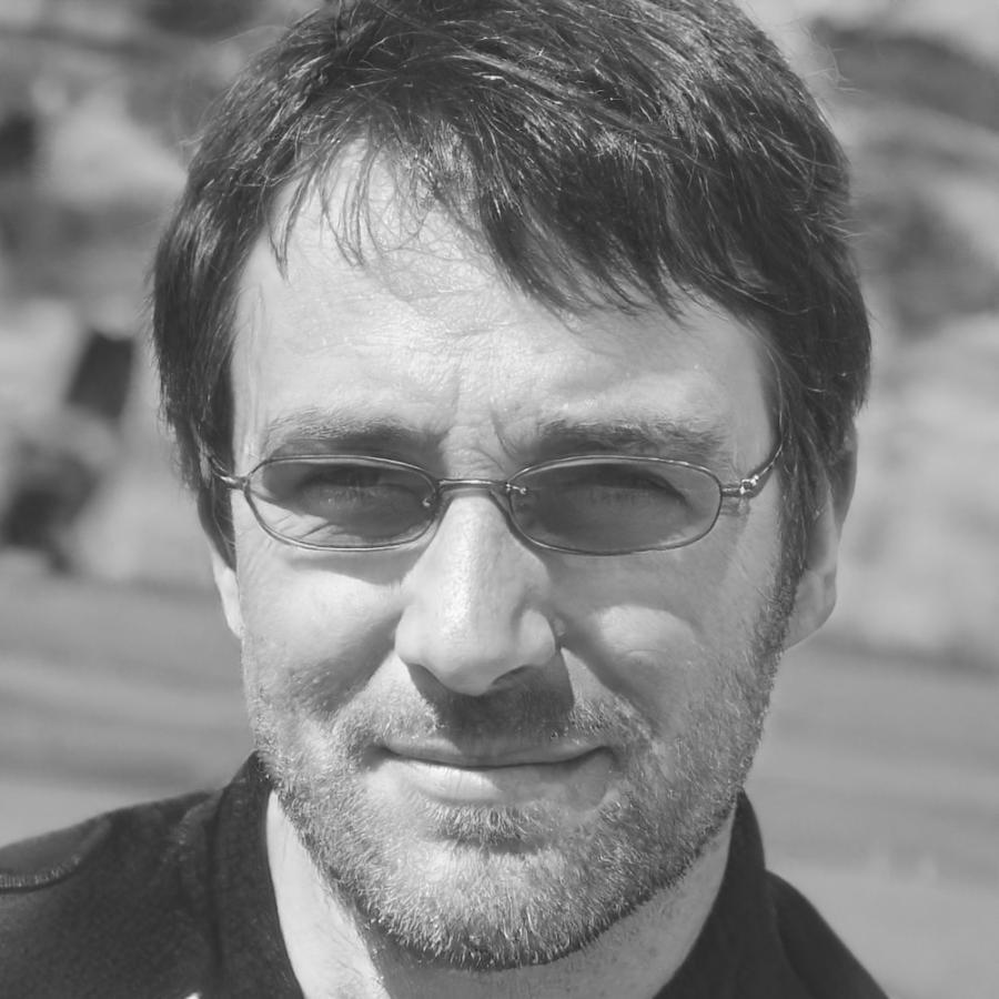 Senior testing framework developer specializing in workflow automation